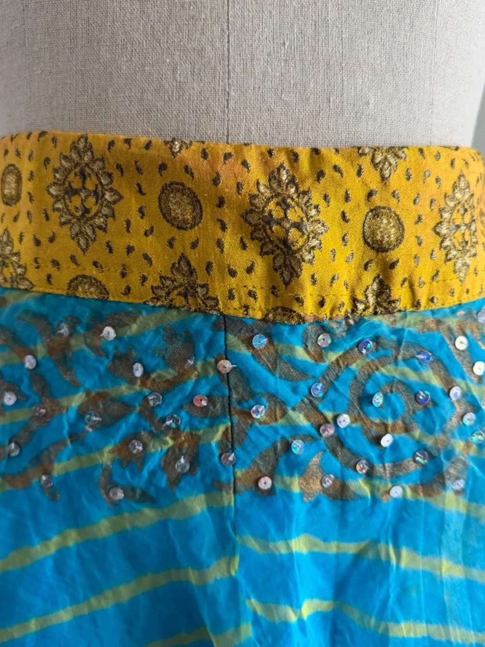 Handmade Traditional Gujarati Chania Choli Skirt - Picture 4 of 8